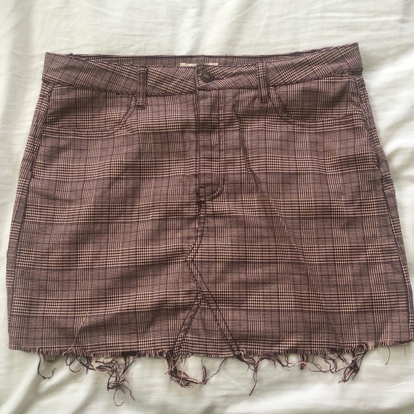 Maroon & white plaid skirt with distress on hem - Picture 1 of 3